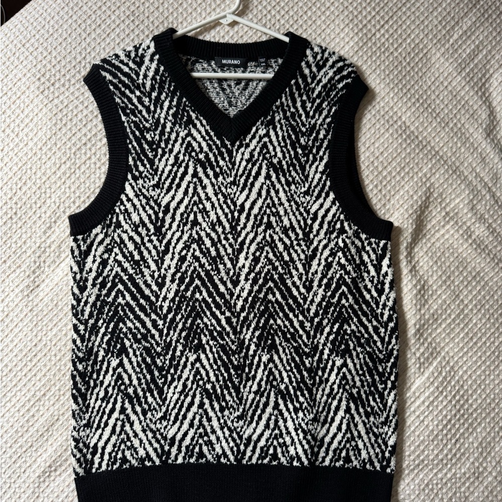 Murano Black and White Men's Sweater Vest